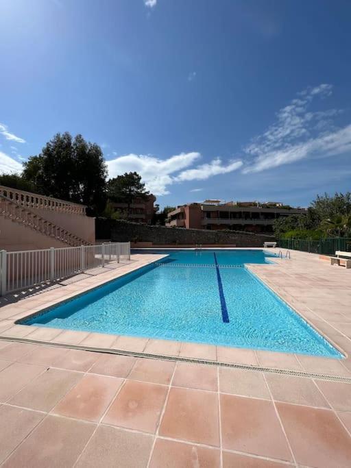 Appartement Avec Jardin Au Coeur De Saint-Tropez. Dış mekan fotoğraf